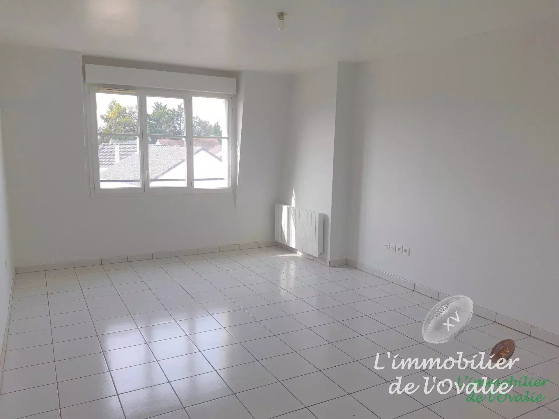 Condominium in Chilly-Mazarin, Ile-de-France 12897463