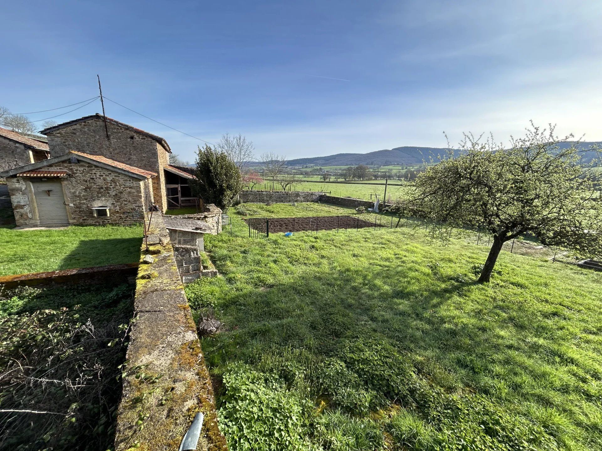 Talo sisään Cluny, Saône-et-Loire 12897946