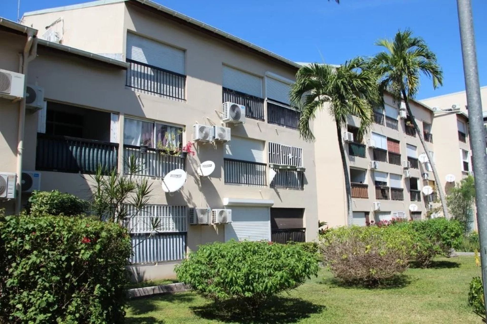 Condominium dans Le Gosier, Guadeloupe 12897979