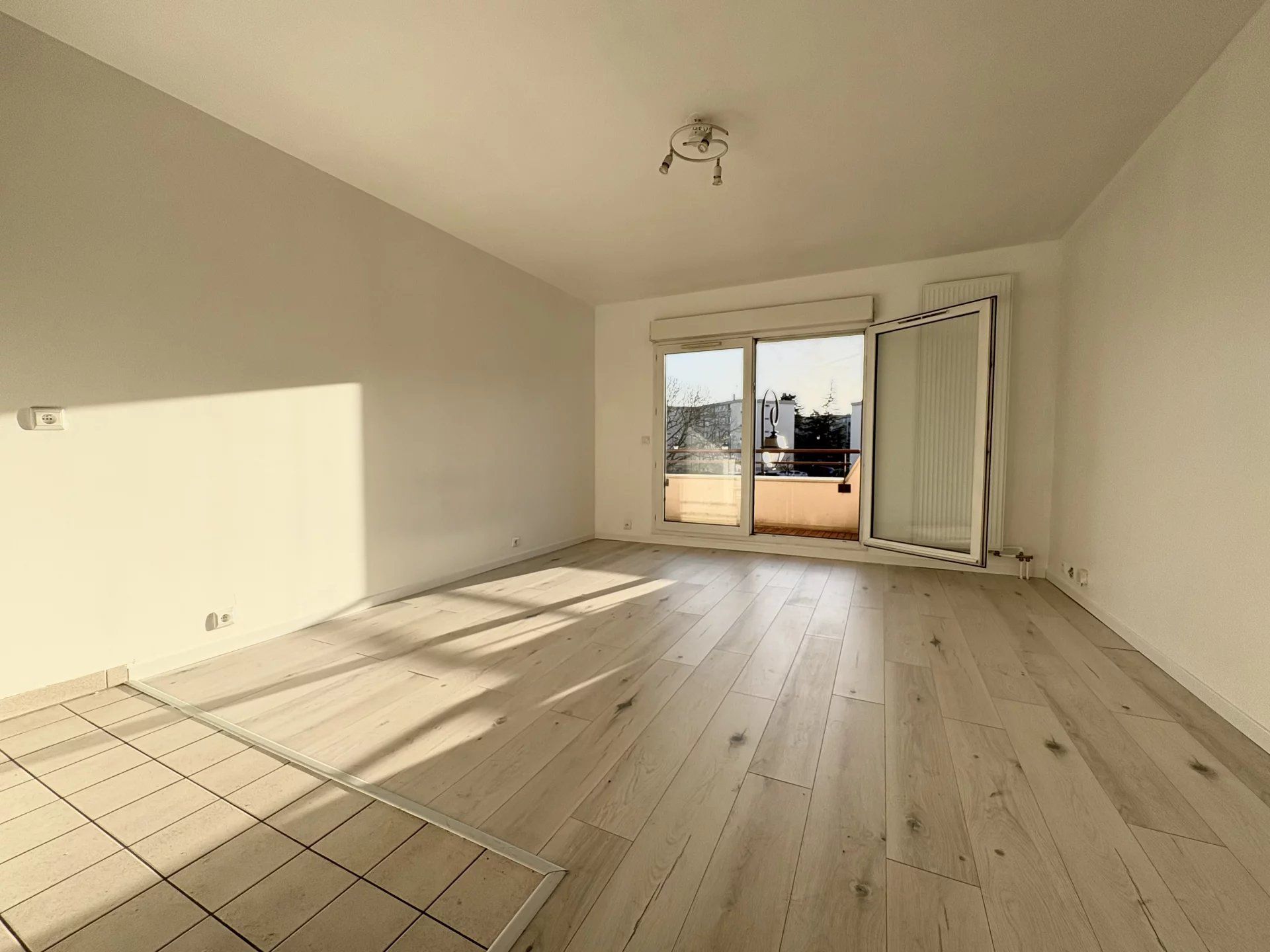 Residenziale nel Le Plessis-Trévise, Val-de-Marne 12898019