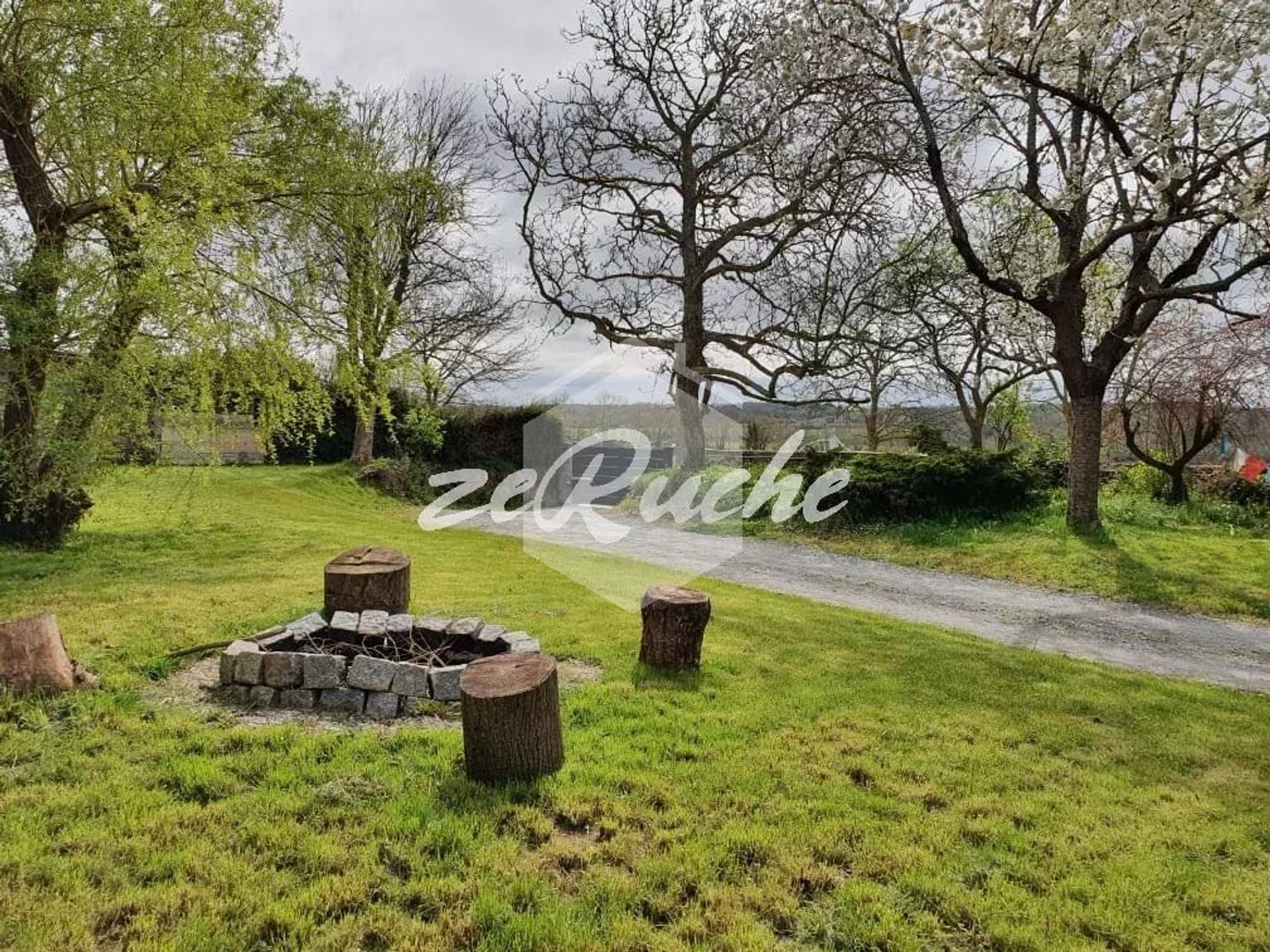 سكني في Ponts sur Seulles, Calvados 12898037