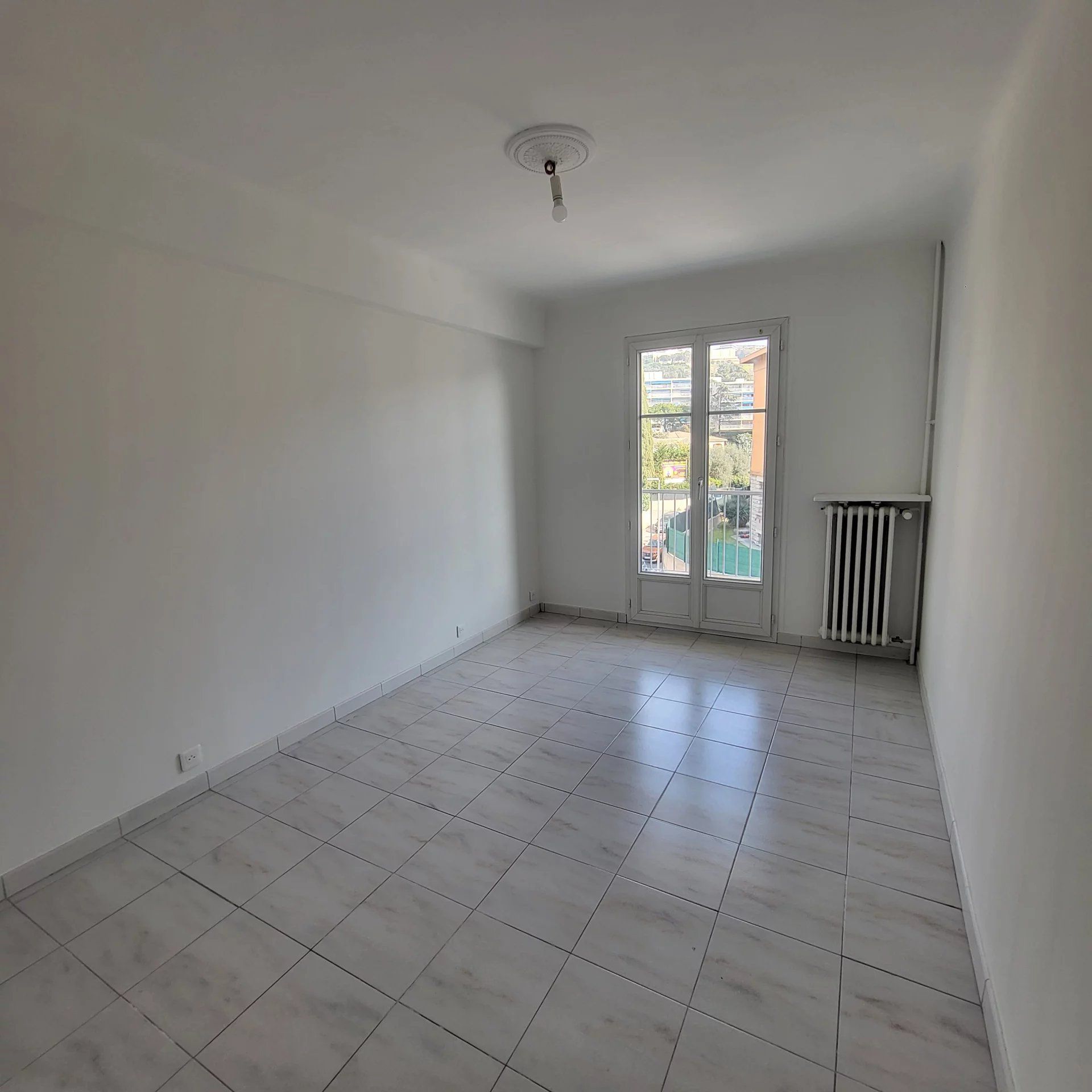 Condominio en Nice, Alpes-Maritimes 12898042