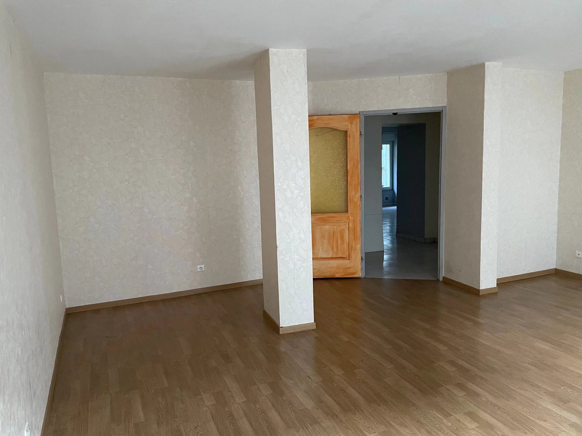 Condominio en Saint-Claude, Bourgogne-Franche-Comte 12898494