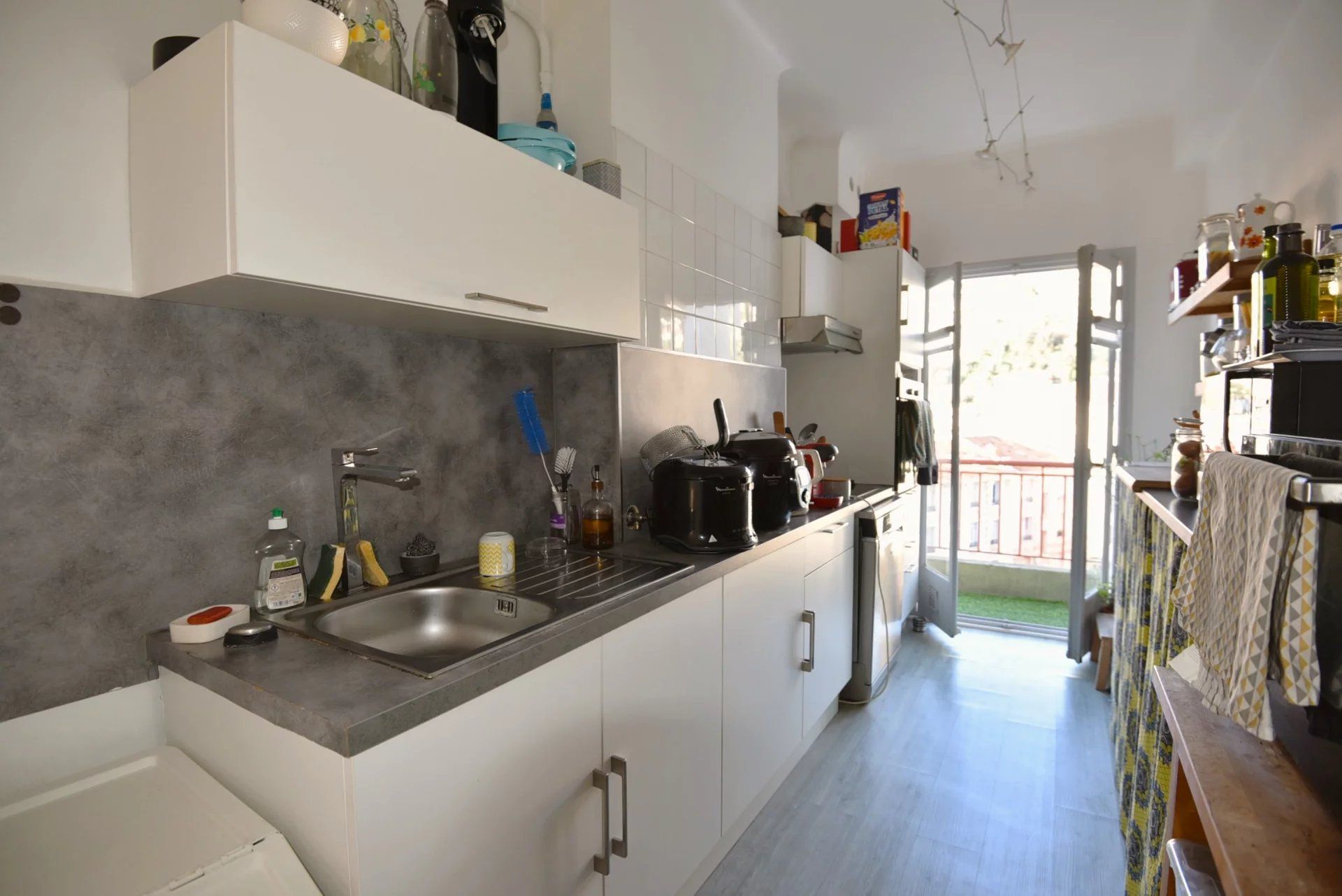 Condominium in Nice, Alpes-Maritimes 12898513