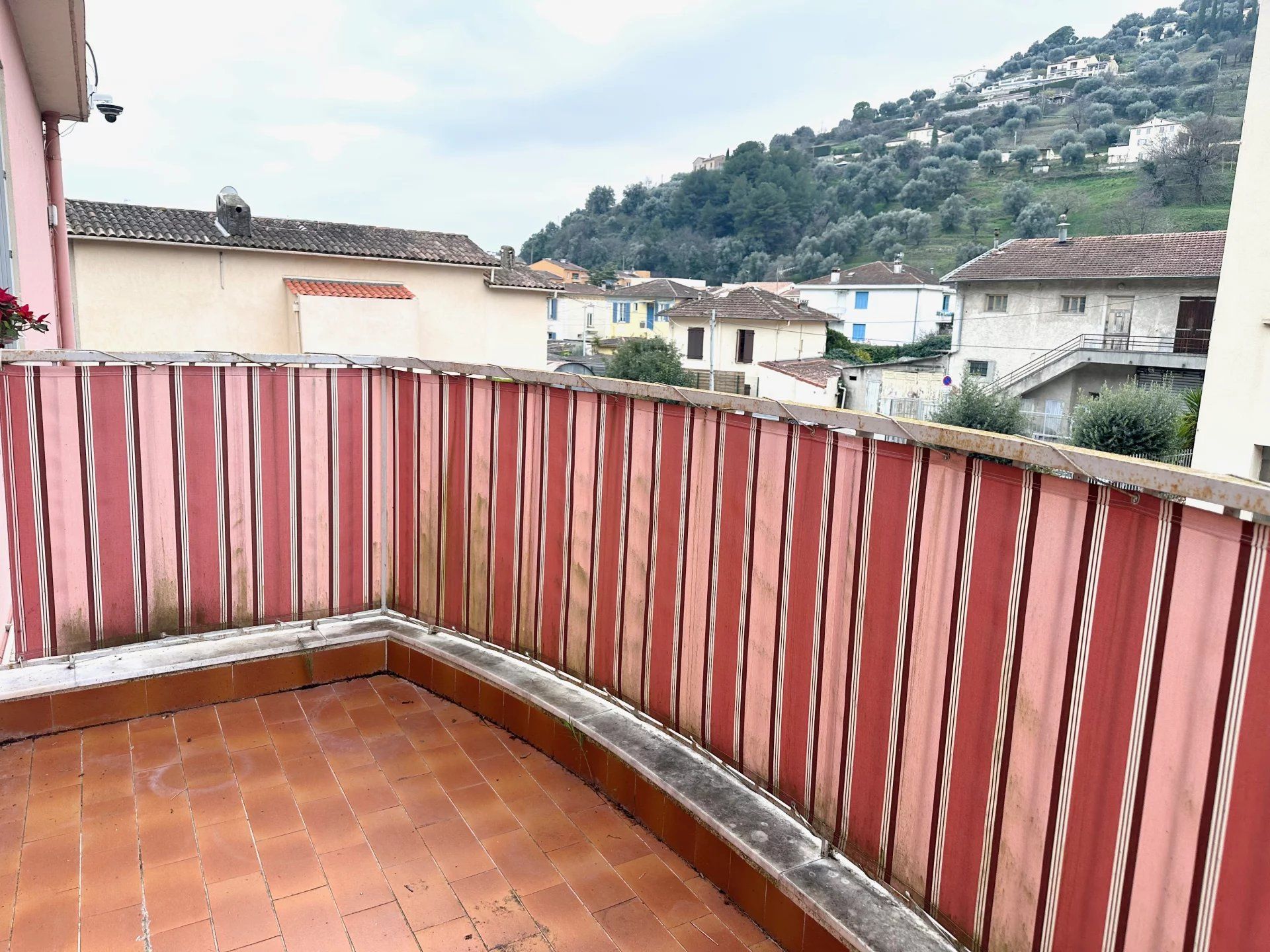 Condominium in Saint-Andre-de-la-Roche, Provence-Alpes-Cote d'Azur 12898522