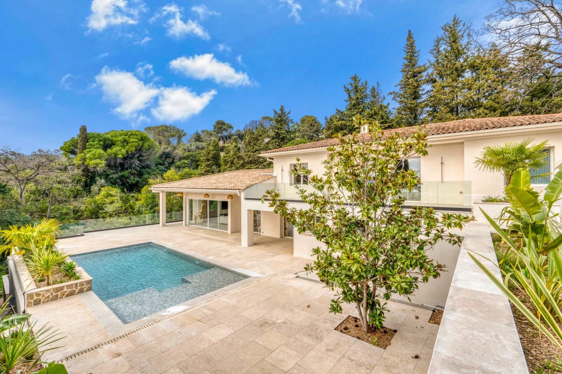 σπίτι σε Mougins, Alpes-Maritimes 12898917