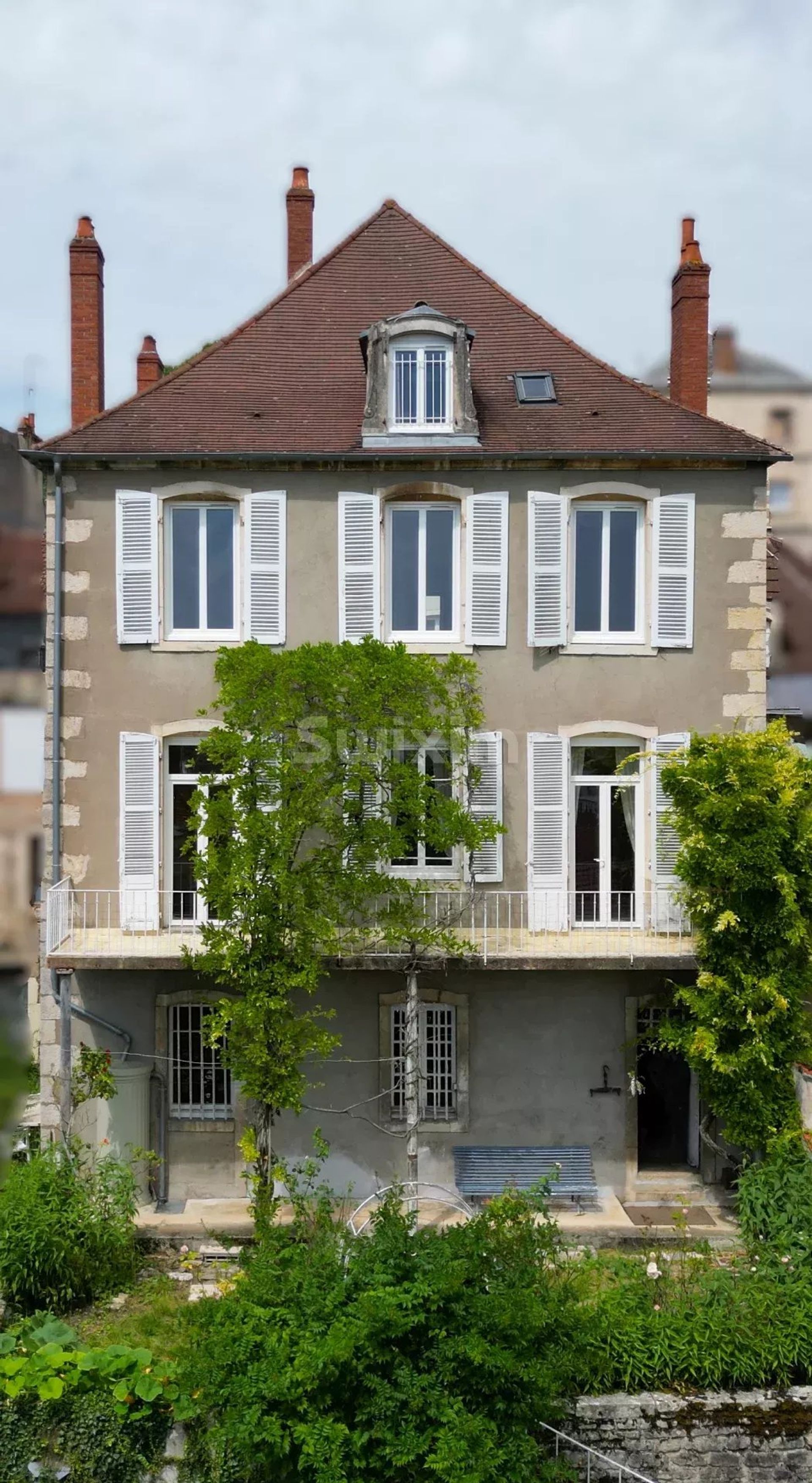 Otro en Montbard, Côte-d'Or 12898929