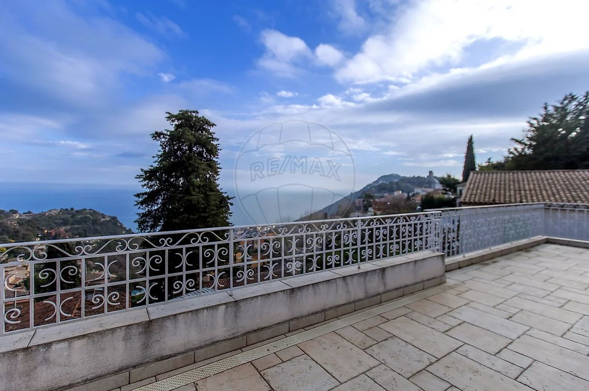 Rumah di La Turbie, Provence-Alpes-Cote d'Azur 12898935