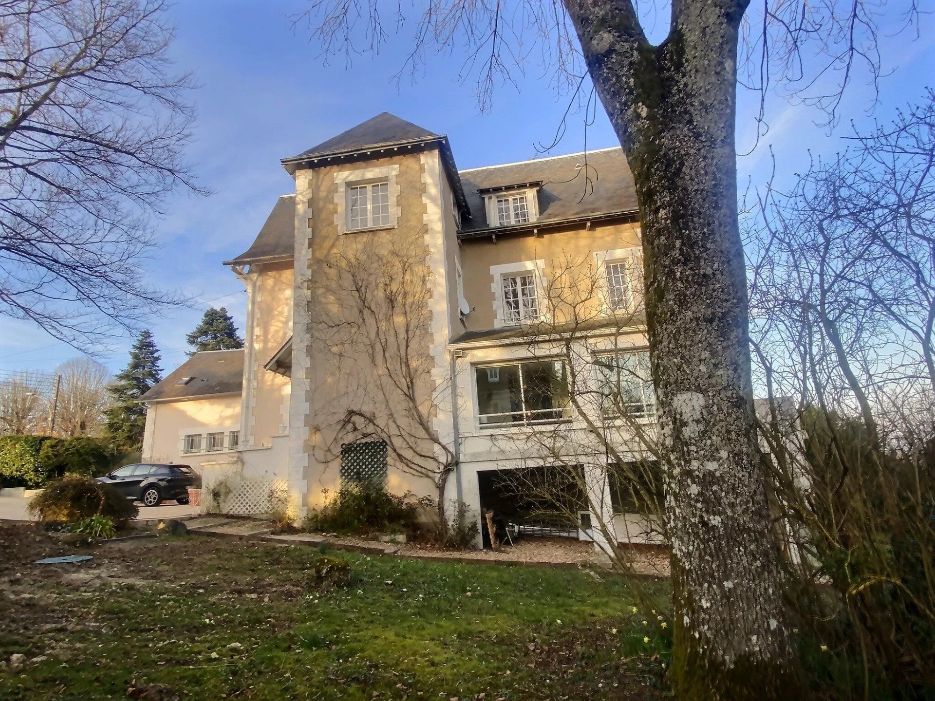 بيت في Blois, Loir-et-Cher 12898938