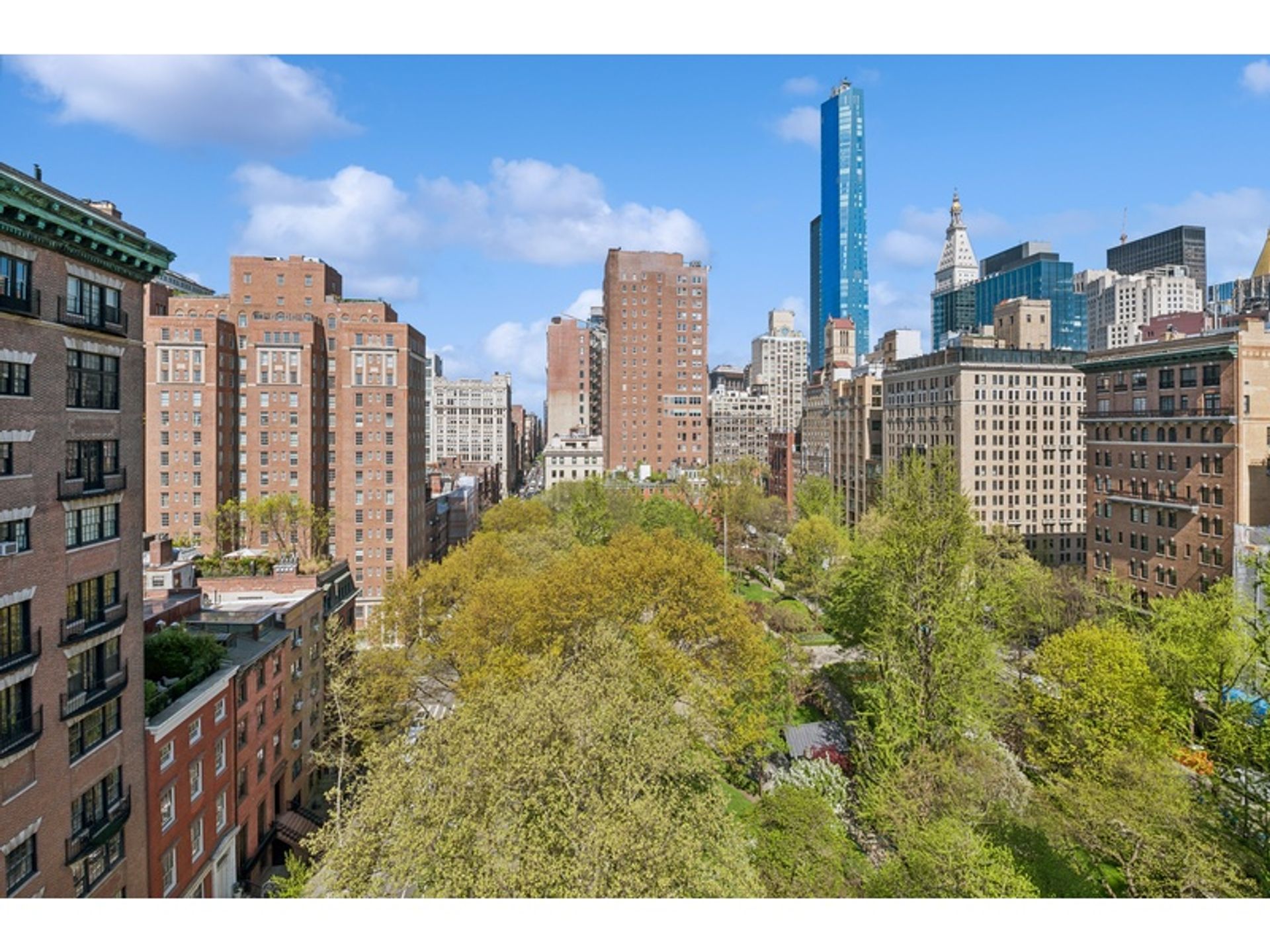 Residencial en New York, New York 12899059