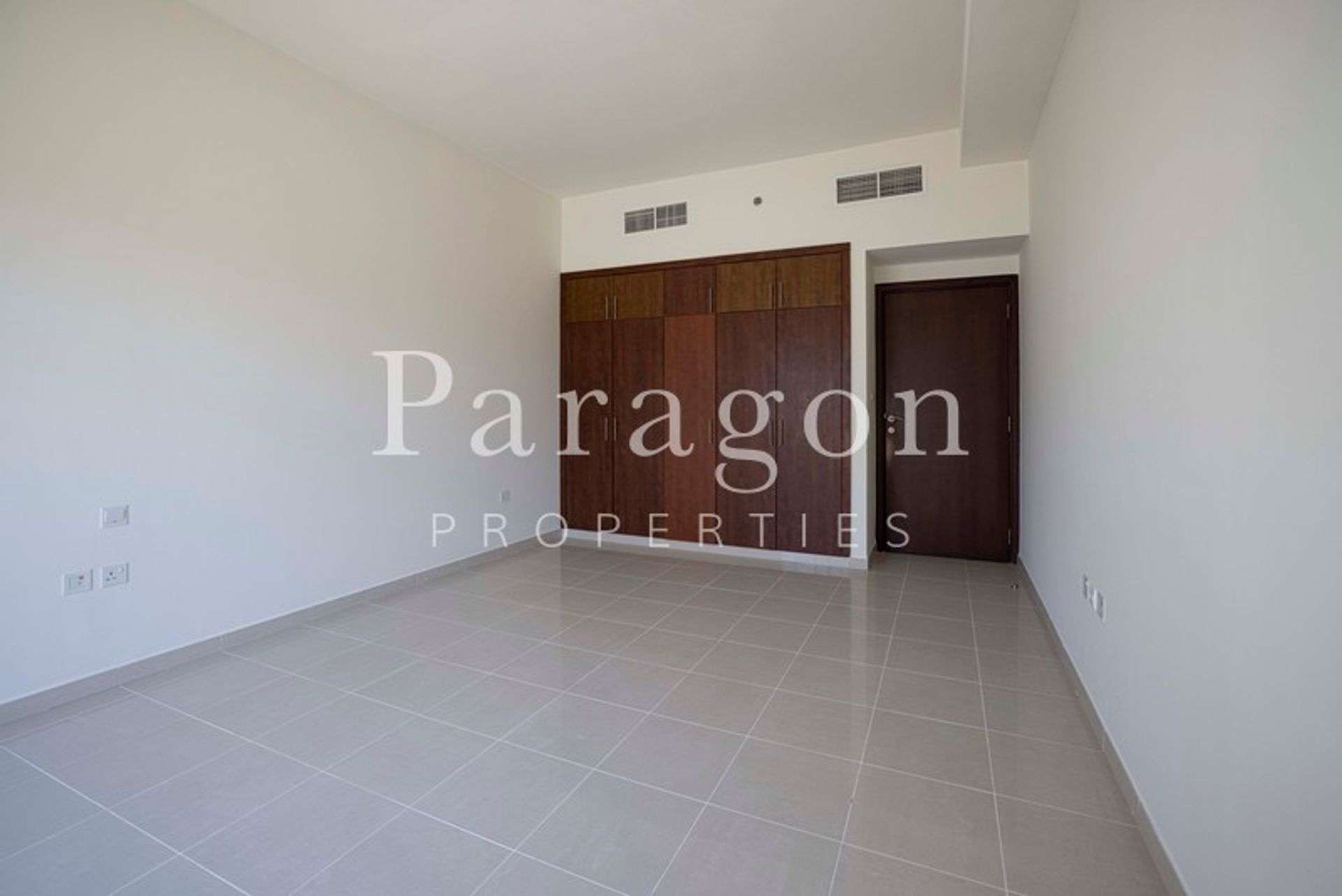 Condominium in Ras Al-Khaimah, Ras al Khaimah 12899110