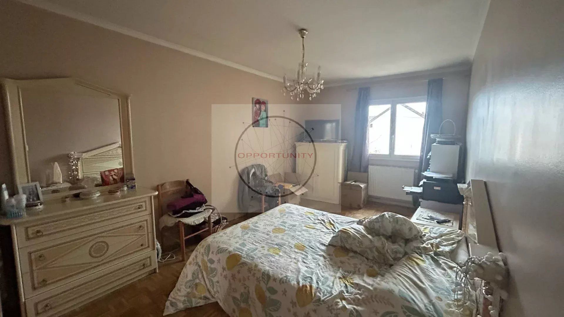 Huis in Montreuil, Ile-de-France 12901541