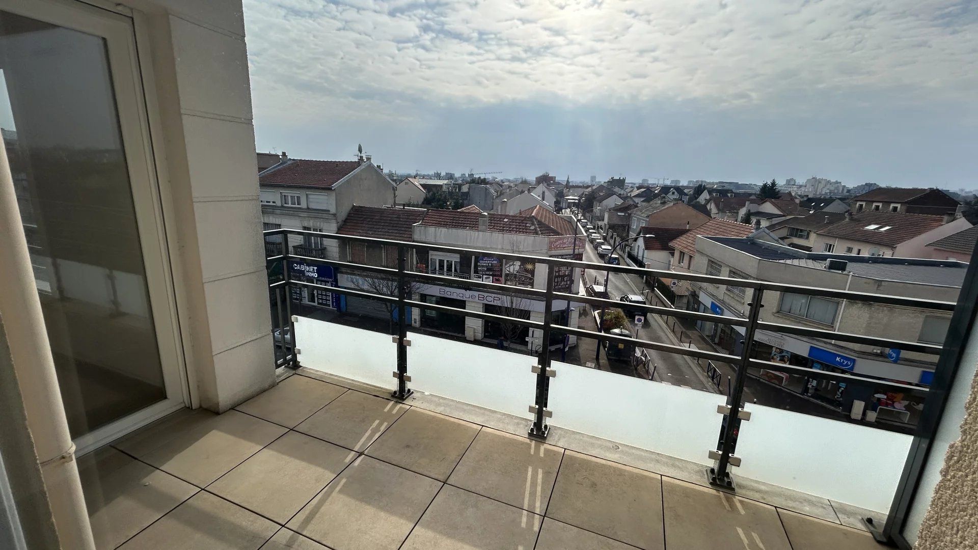 Residencial en Drancy, Seine-Saint-Denis 12902577