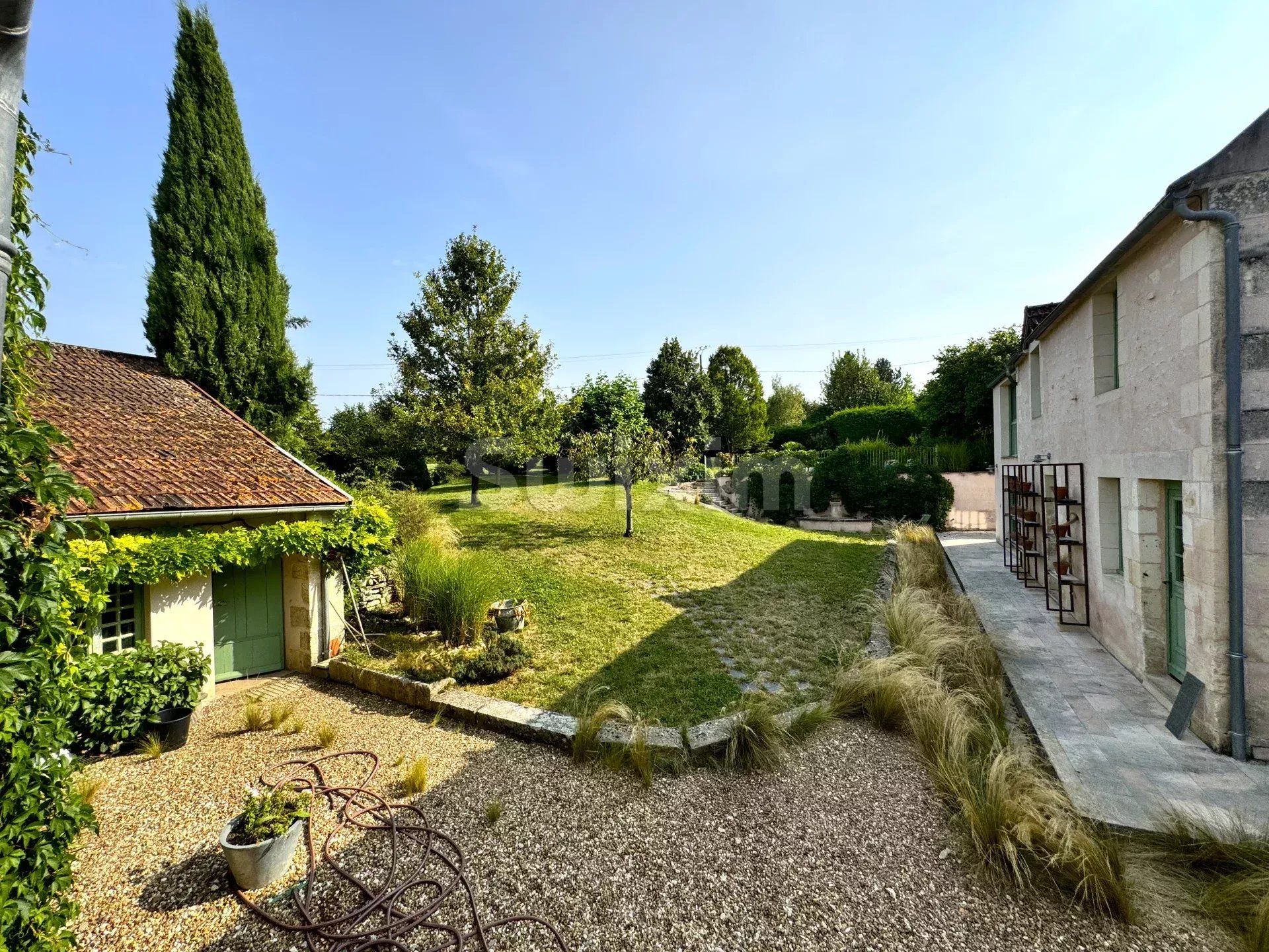 Casa nel Merry-sur-Yonne, Bourgogne-Franche-Comte 12902584