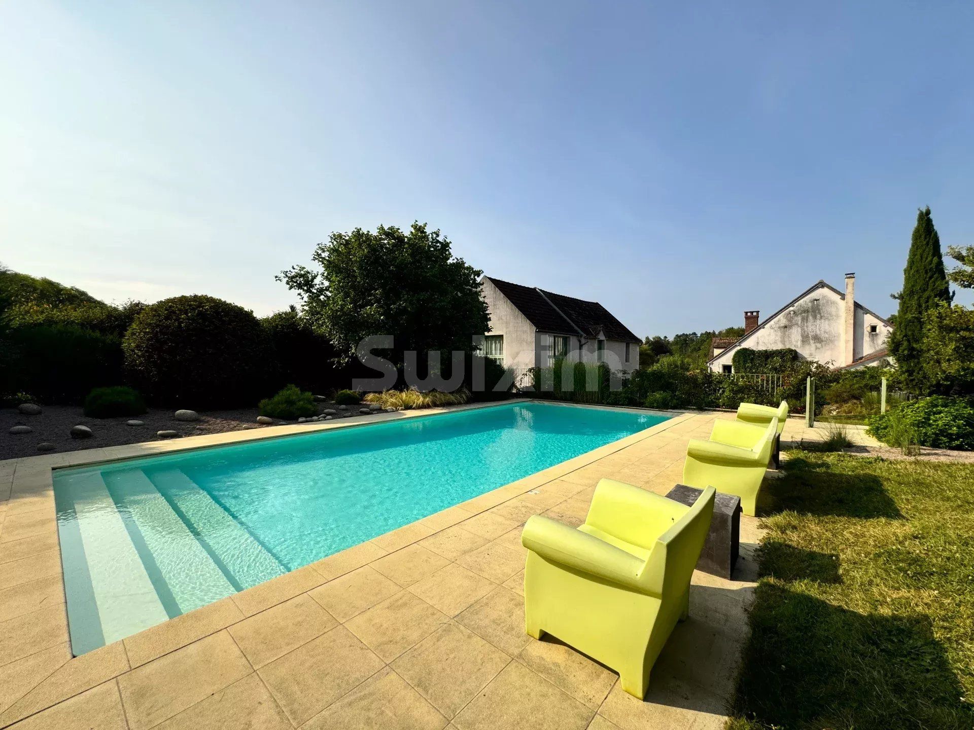 سكني في Merry-sur-Yonne, Yonne 12902584