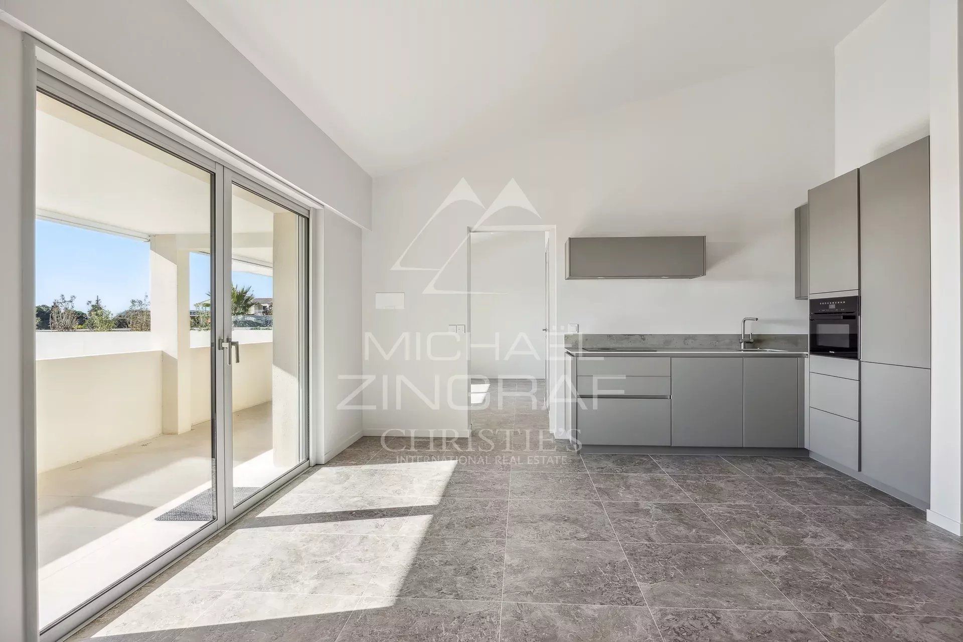 Кондоминиум в Cagnes-sur-Mer, Alpes-Maritimes 12903761