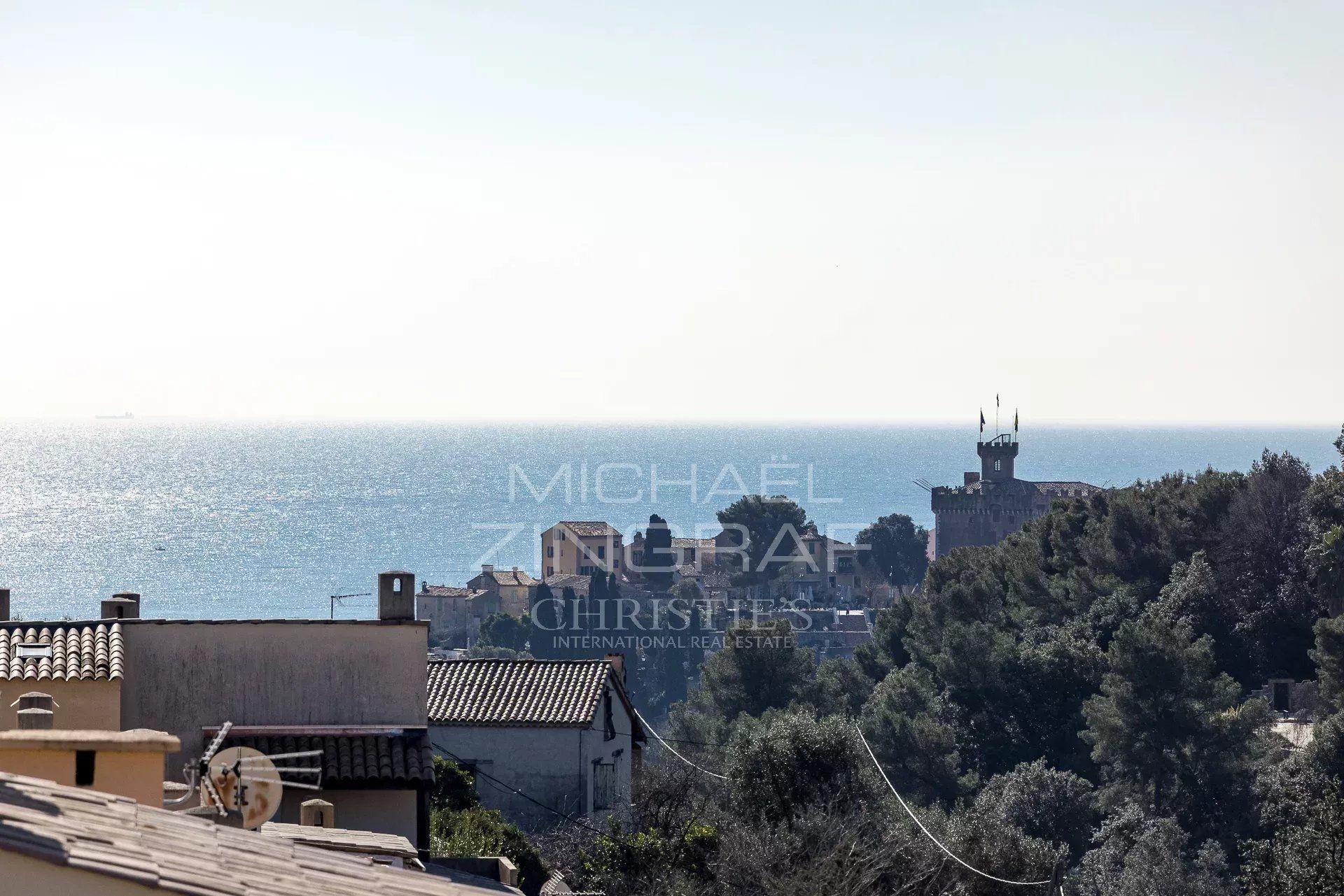 公寓 在 Cagnes-sur-Mer, Provence-Alpes-Cote d'Azur 12903761