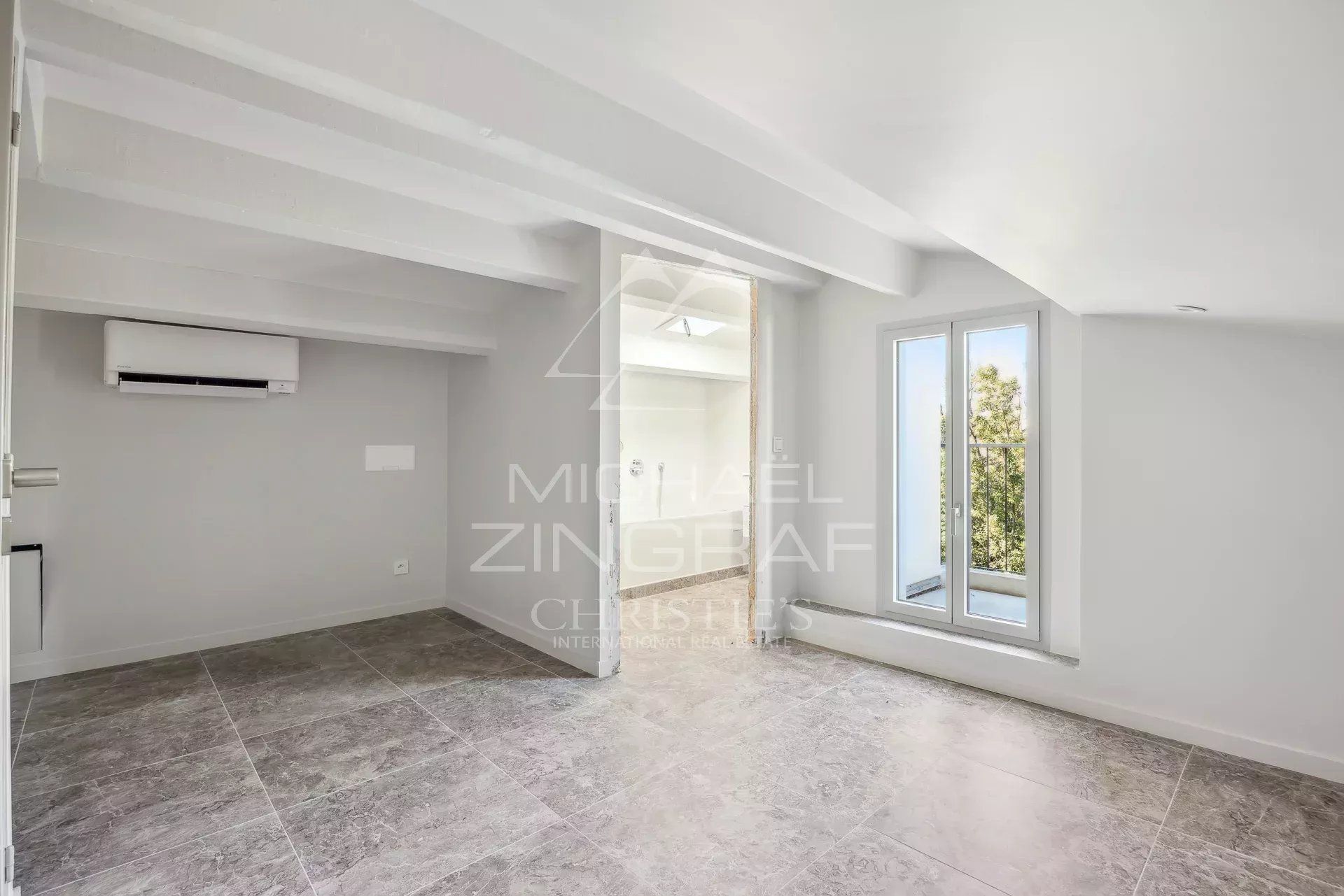 Condominio en Cagnes-sur-Mer, Alpes-Maritimes 12903761