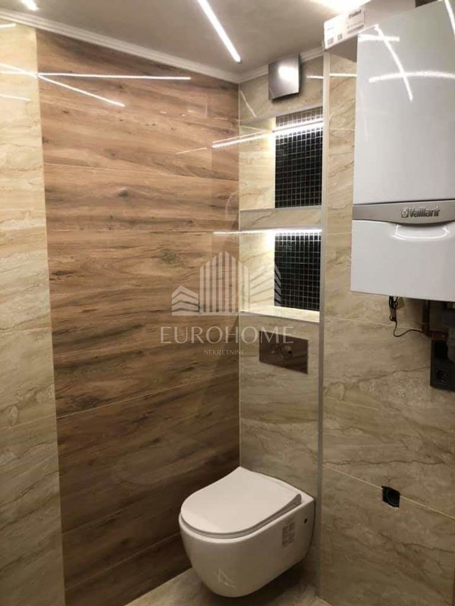 Condominio en Zagreb, Grad Zagreb 12904121