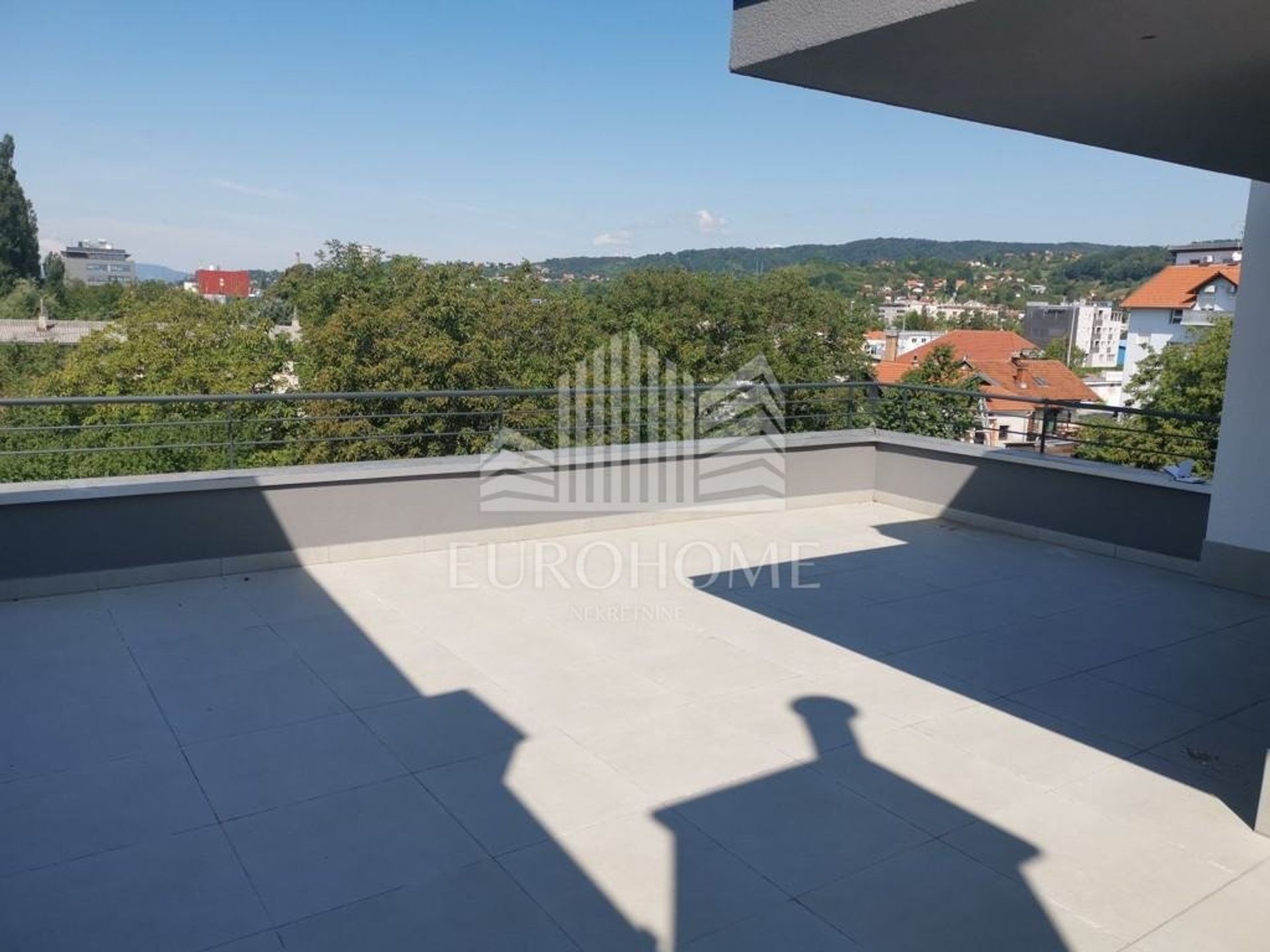 Condominio en Zagreb, Grad Zagreb 12904121