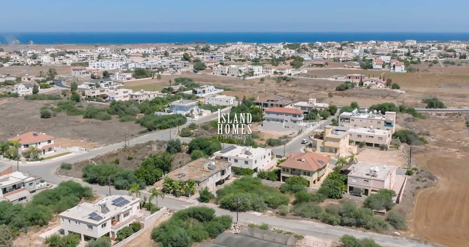 Talo sisään Deryneia, Famagusta 12904134