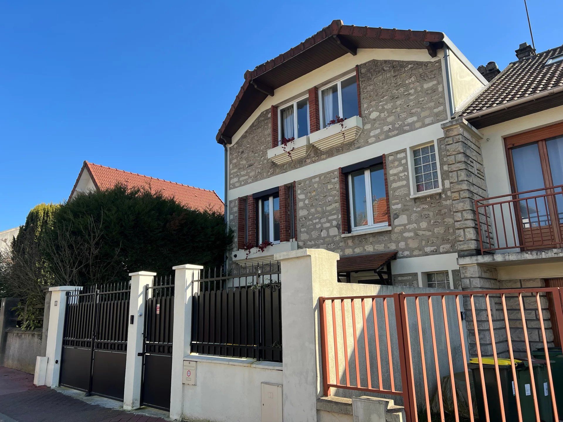 주거용 에 Clamart, Hauts-de-Seine 12905095