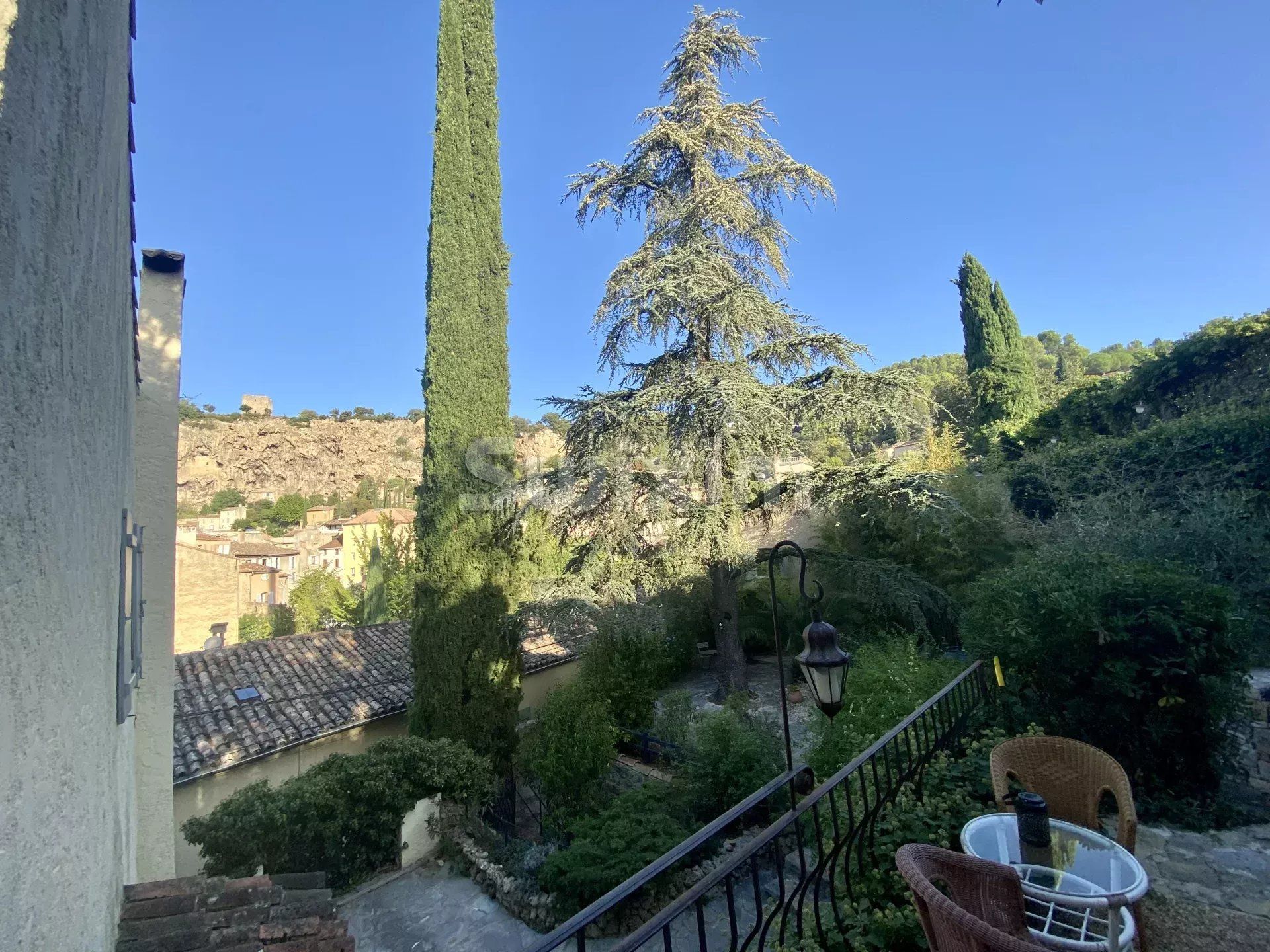 σπίτι σε Cotignac, Provence-Alpes-Cote d'Azur 12905283